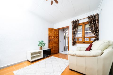 Rækkehus i La Marina, Alicante, La Marina - € 75.000 | Ref: 6113VA - foto 7